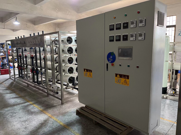 超純水中的TOC如何降到小于5PPb？